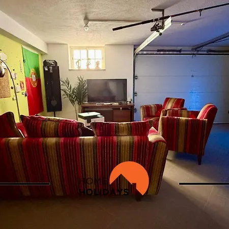 #343 With Pool & Jacuzzi By Holidays