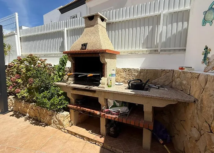 #343 With Pool & Jacuzzi By Holidays 빌라 *