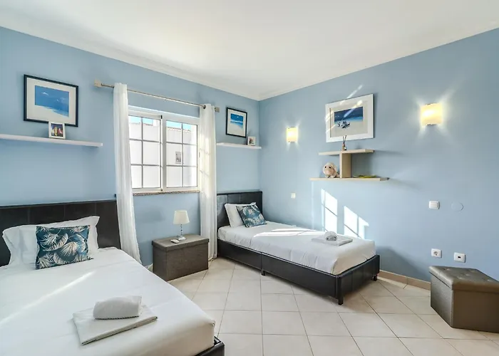 #343 With Pool & Jacuzzi By Holidays