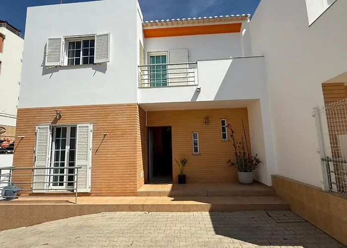 #343 With Pool & Jacuzzi By Holidays 빌라 *