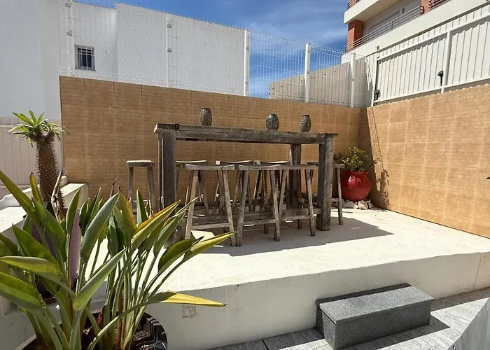 #343 With Pool & Jacuzzi By Holidays 빌라 알부페이라